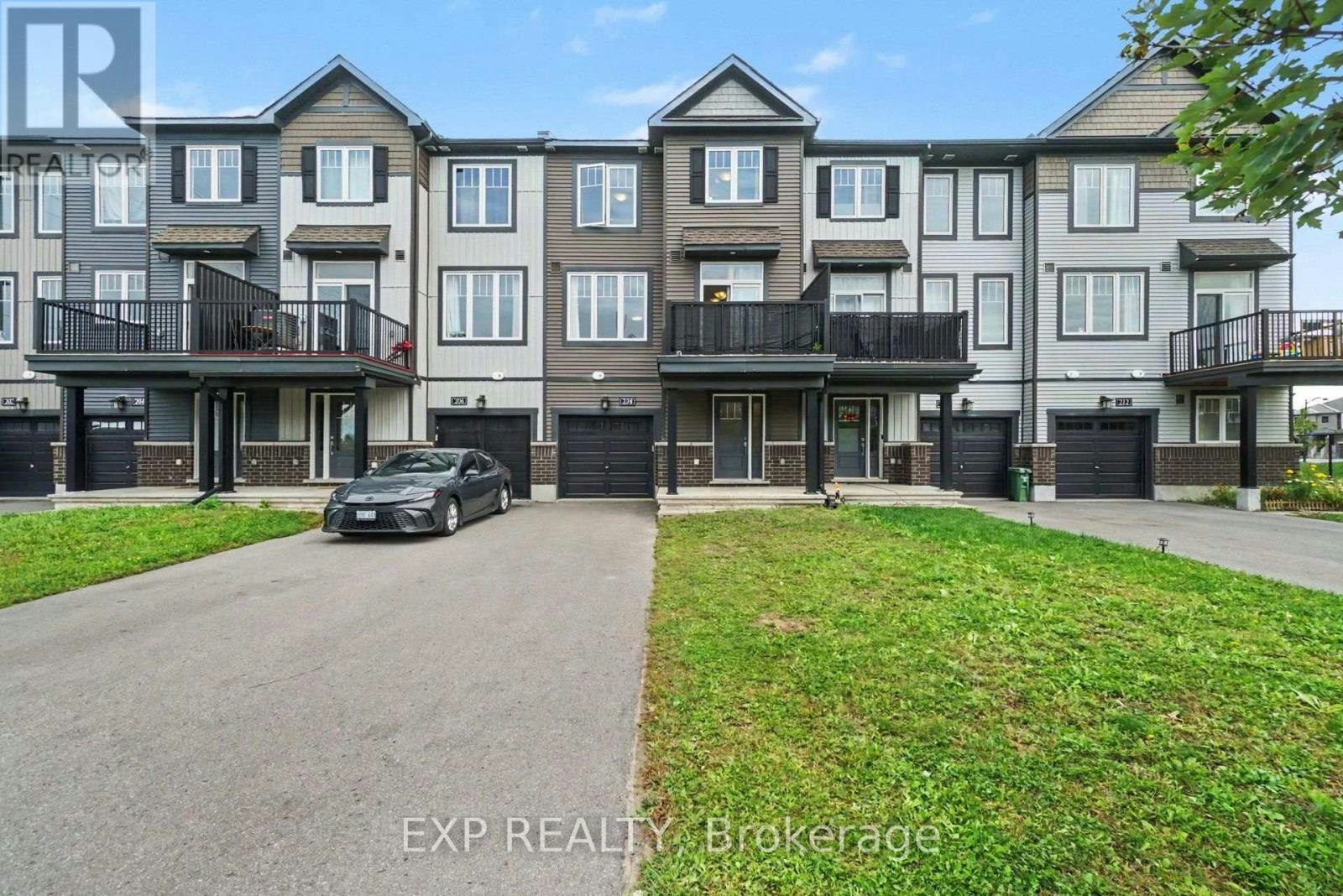208 Liebe Terrace, Ottawa, ON, K2J 6R9