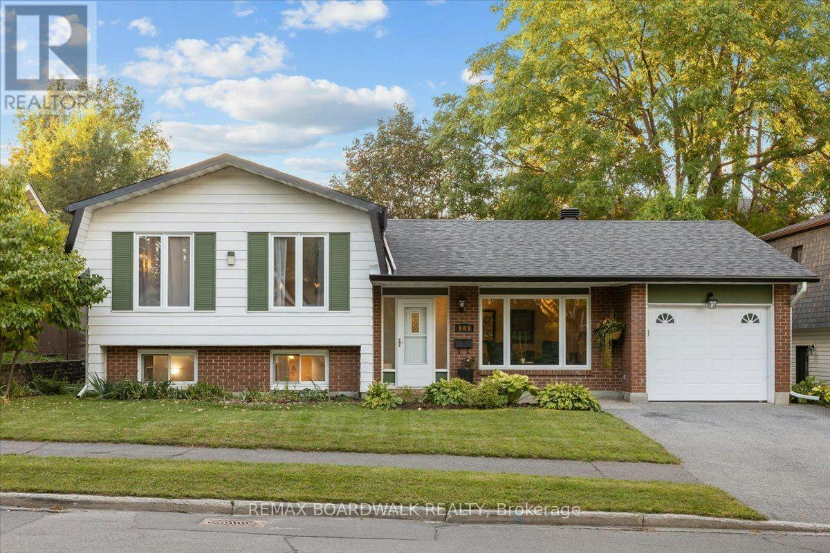 989 Cahill Drive W, Ottawa, ON, K1V 9H9