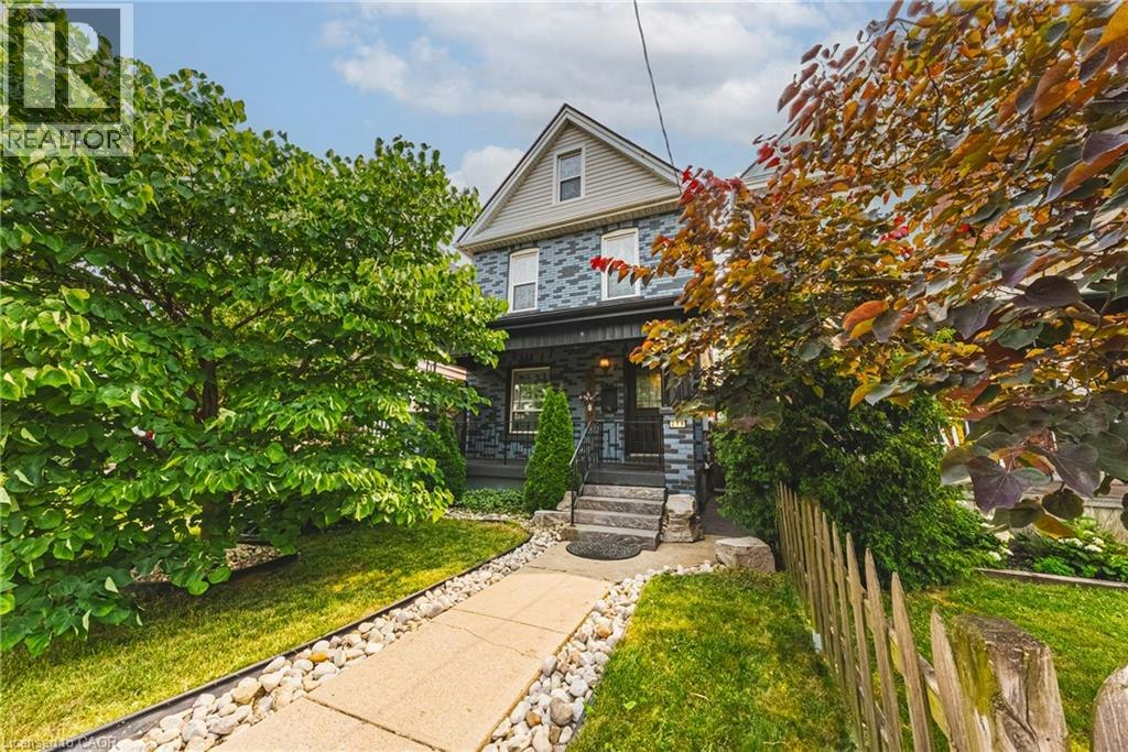 218 Grosvenor Avenue N, Hamilton, ON, L8L 7S9