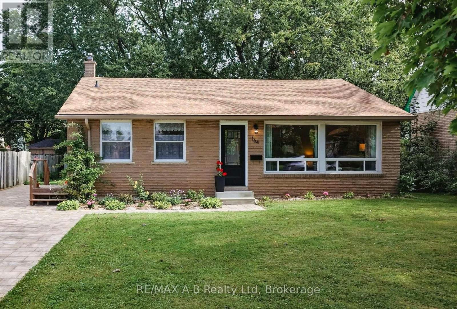 164 Redford Crescent, Stratford, ON, N5A 1P2