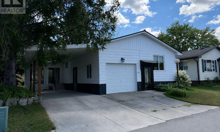 44 Briarwood Crescent