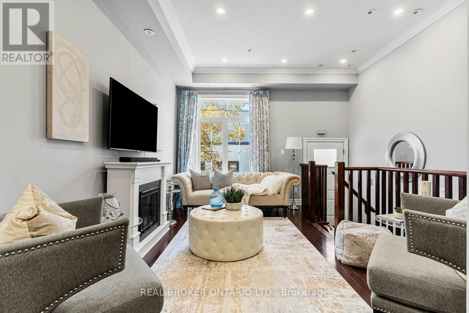 51 St Paul Street, Toronto, ON, M5A 3H2