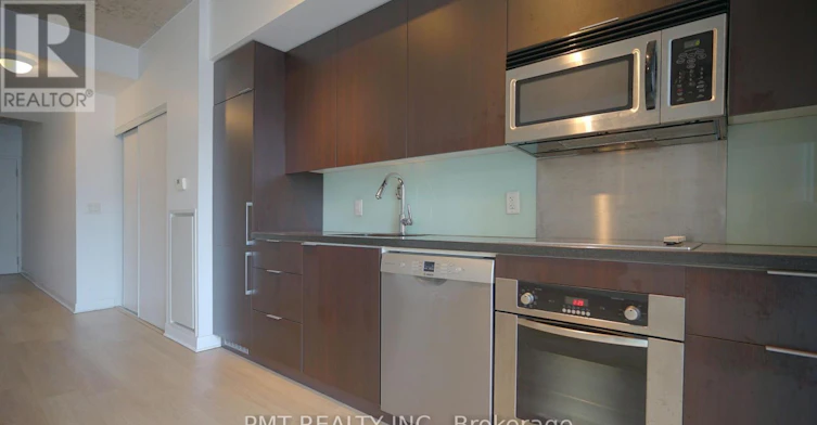 605-478 King Street W, Toronto, ON, M5V 0A8 - 4