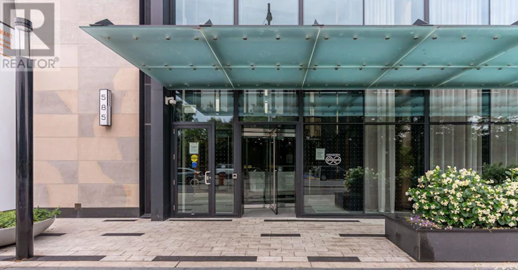 323-585 Bloor Street E, Toronto, ON, M4W 0B3 - 2