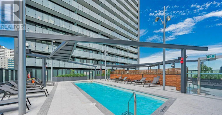323-585 Bloor Street E, Toronto, ON, M4W 0B3 - 15