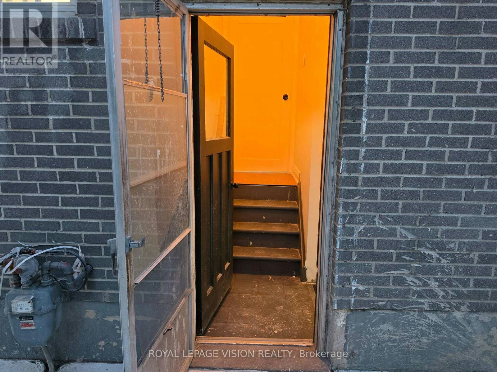 BSMT 1-706 Leaside Street, Pickering, ON, L1W 2X1 - 4