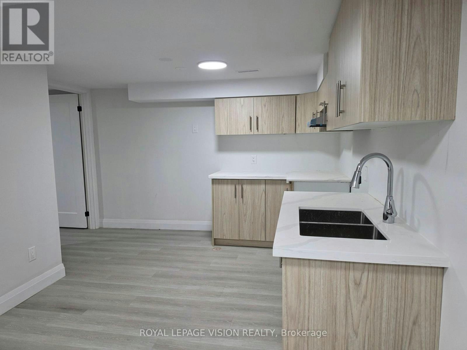 BSMT 1-706 Leaside Street, Pickering, ON, L1W 2X1 - 6