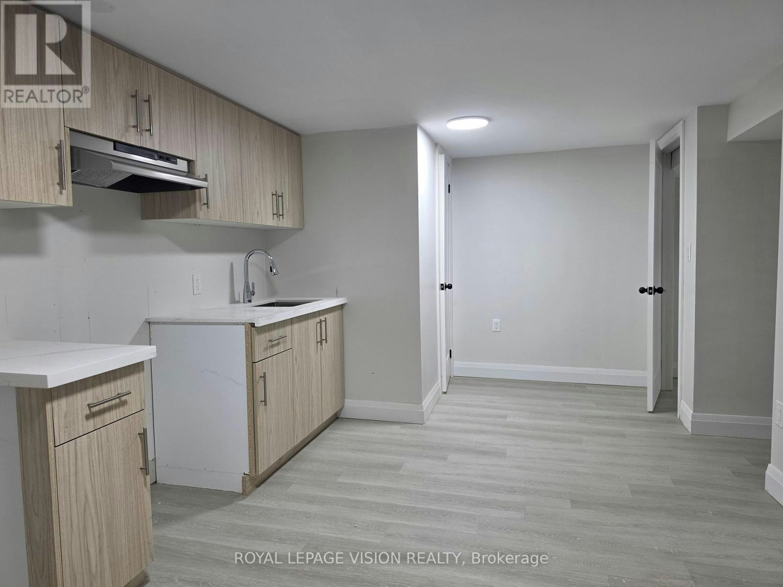 BSMT 2-706 Leaside Street, Pickering, ON, L1W 2X1 - 7