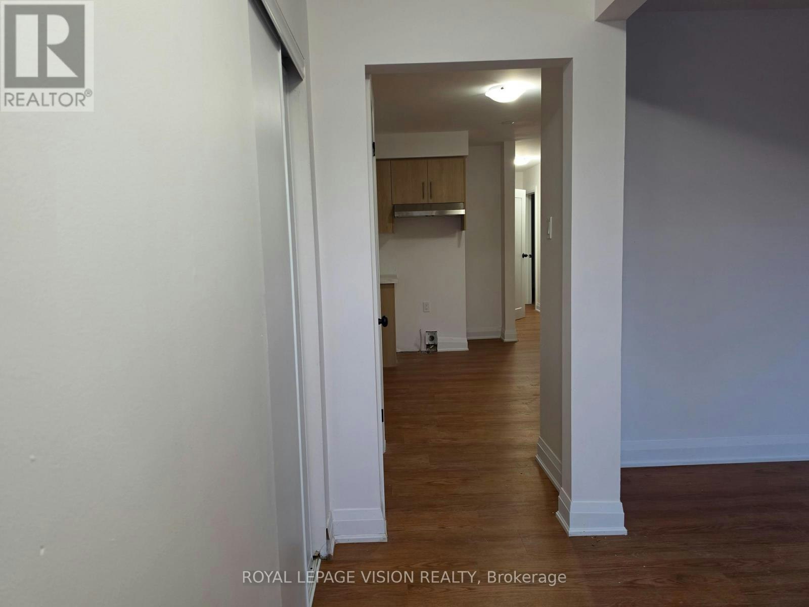 UPPER-706 Leaside Street, Pickering, ON, L1W 2X1 - 4