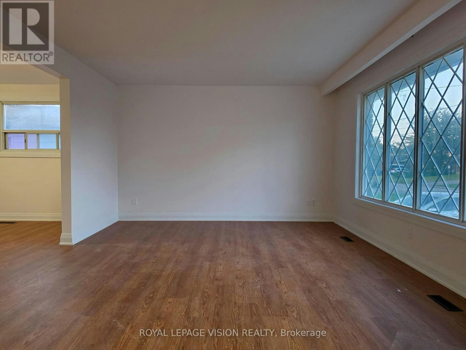 UPPER-706 Leaside Street, Pickering, ON, L1W 2X1 - 5