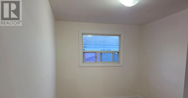 UPPER-706 Leaside Street, Pickering, ON, L1W 2X1 - 9
