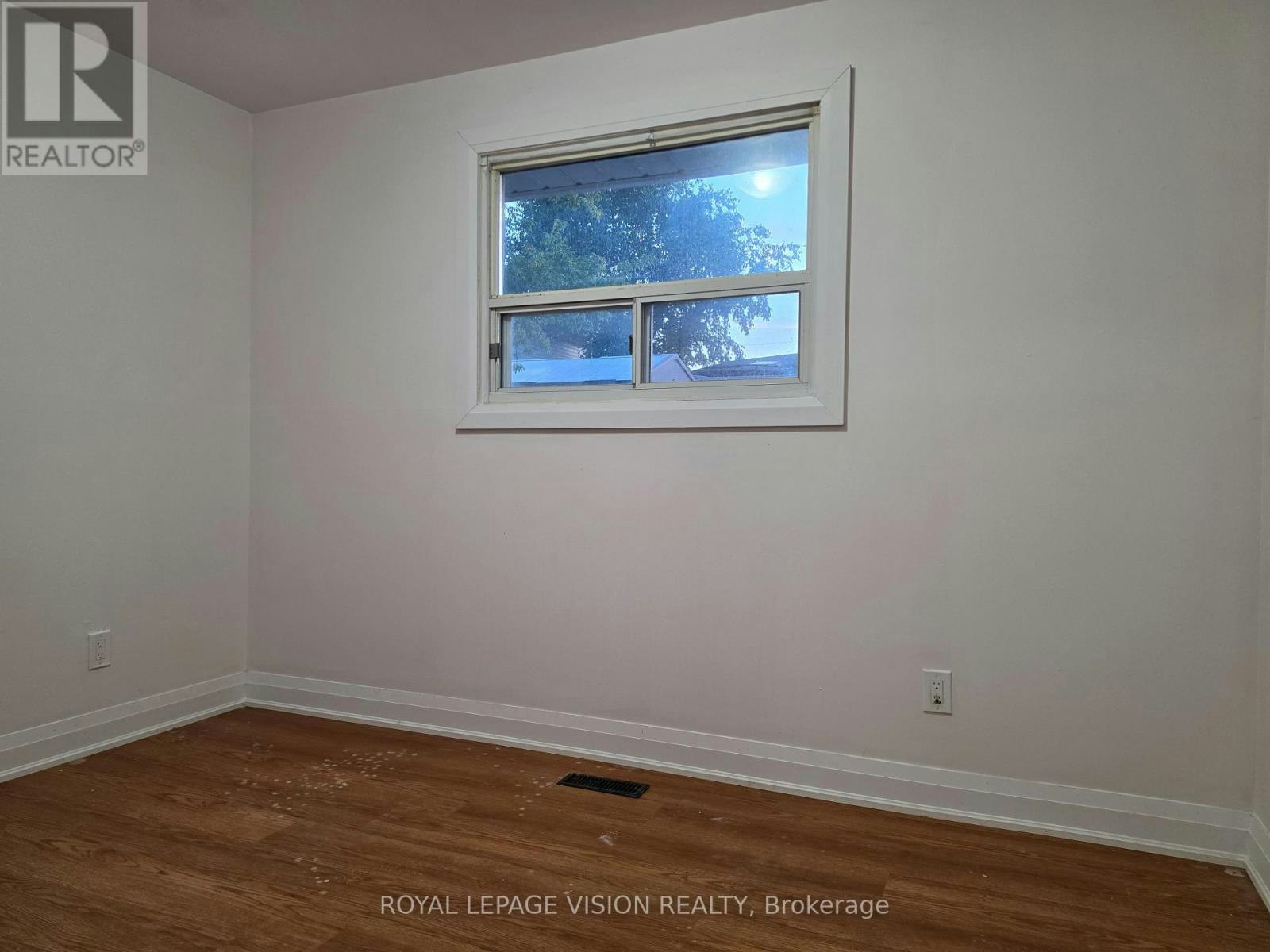 UPPER-706 Leaside Street, Pickering, ON, L1W 2X1 - 18