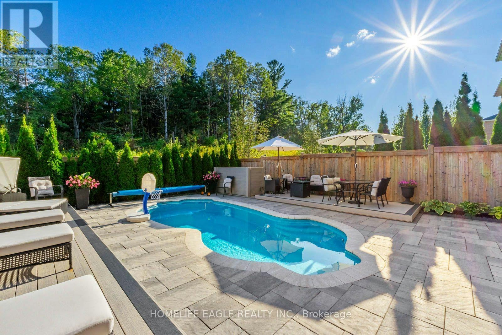 164 Sunset Vista Court, Aurora, ON, L4G 3Y1