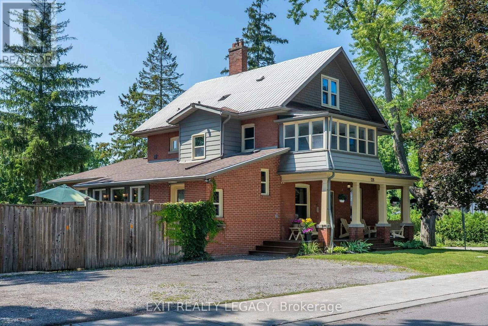 126 Temperance Street, Aurora, ON, L4G 2R4