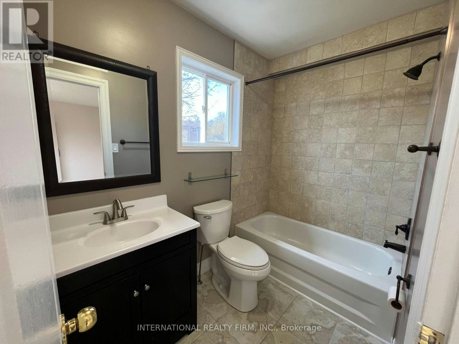 44 Natale Court, Bradford West Gwillimbury, ON, L3Z 3B1 - 16