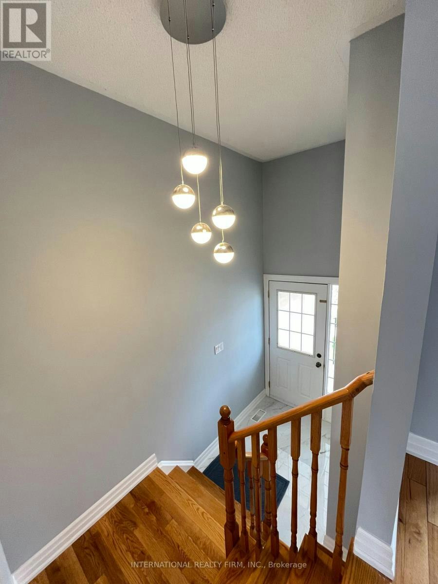 44 Natale Court, Bradford West Gwillimbury, ON, L3Z 3B1 - 4
