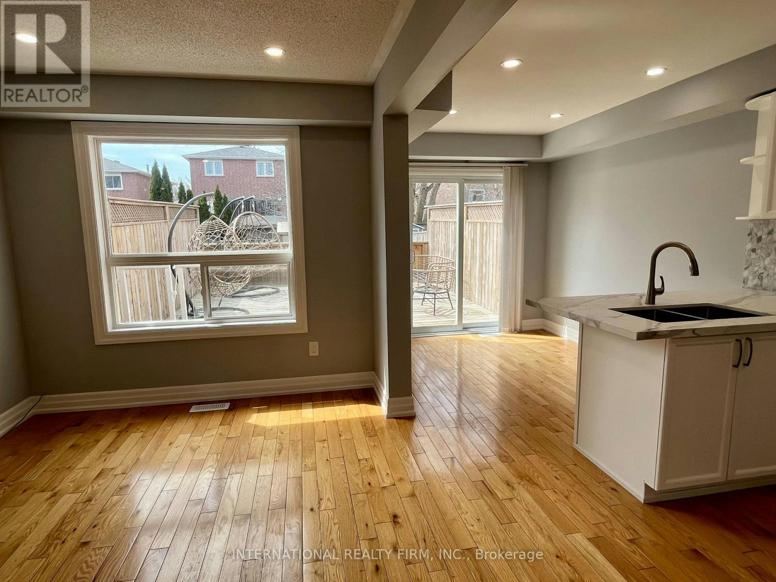 44 Natale Court, Bradford West Gwillimbury, ON, L3Z 3B1 - 13