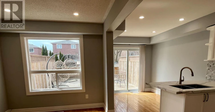 44 Natale Court, Bradford West Gwillimbury, ON, L3Z 3B1 - 13