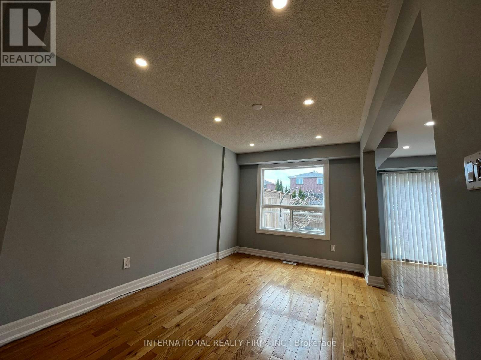 44 Natale Court, Bradford West Gwillimbury, ON, L3Z 3B1 - 9