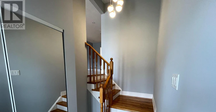 44 Natale Court, Bradford West Gwillimbury, ON, L3Z 3B1 - 5