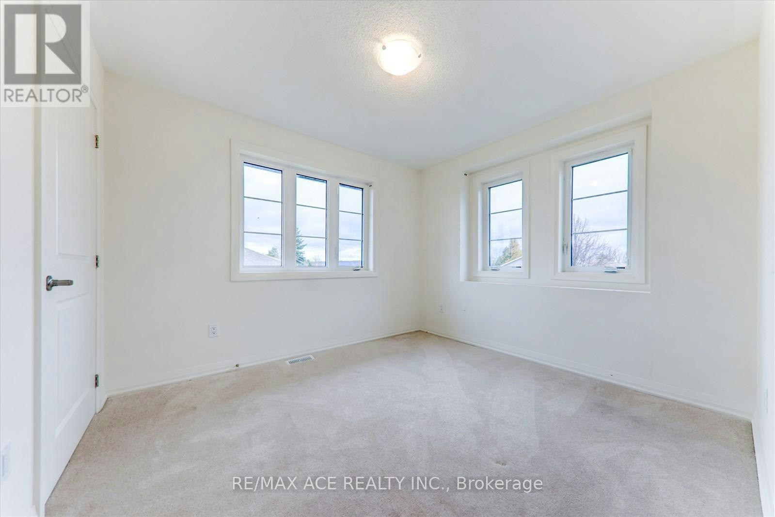 2 Lahey Crescent, Penetanguishene, ON, L9M 0W1 - 32