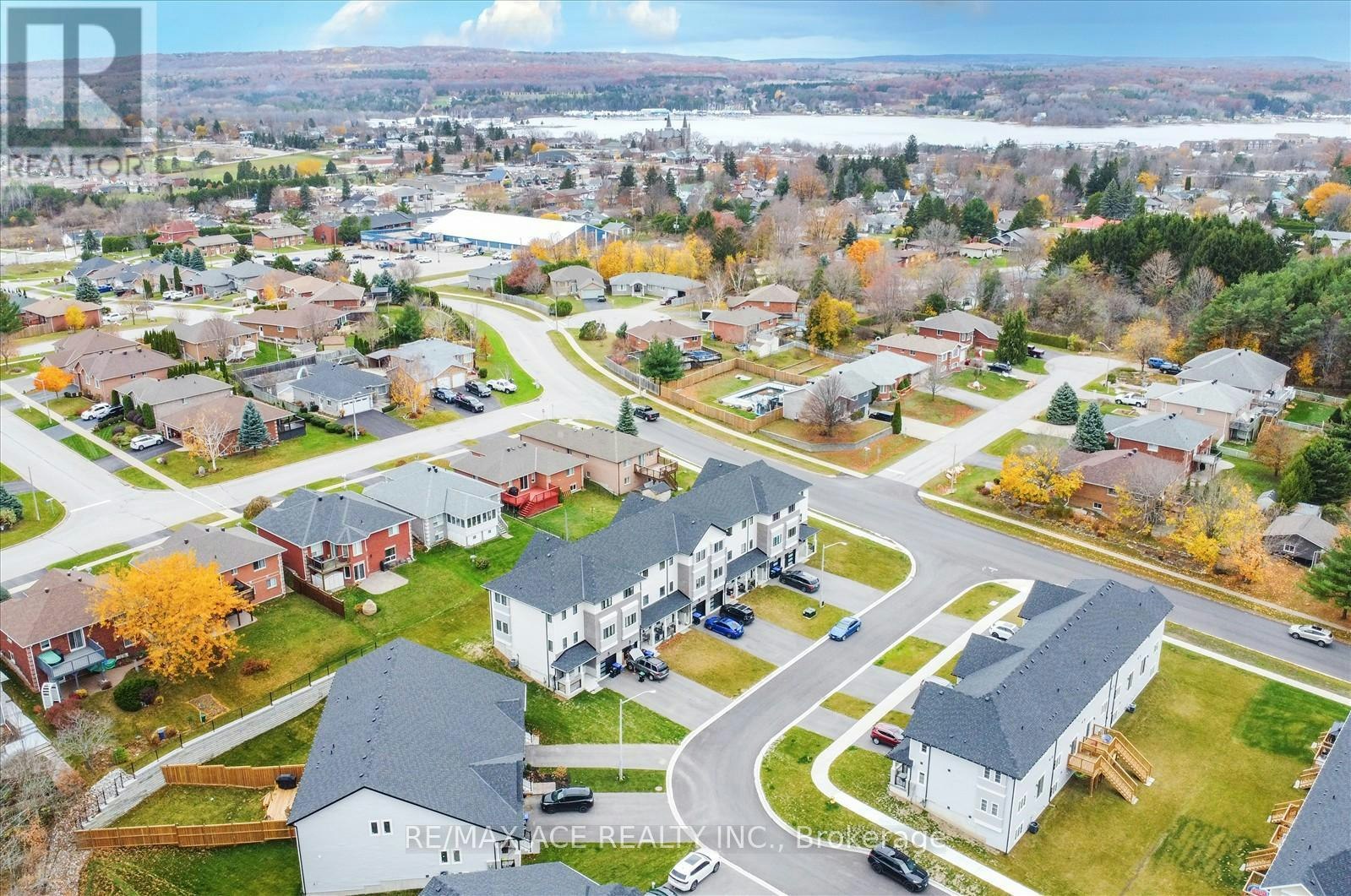 2 Lahey Crescent, Penetanguishene, ON, L9M 0W1 - 39
