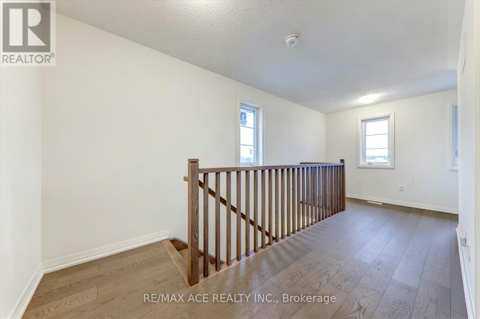 2 Lahey Crescent, Penetanguishene, ON, L9M 0W1 - 26