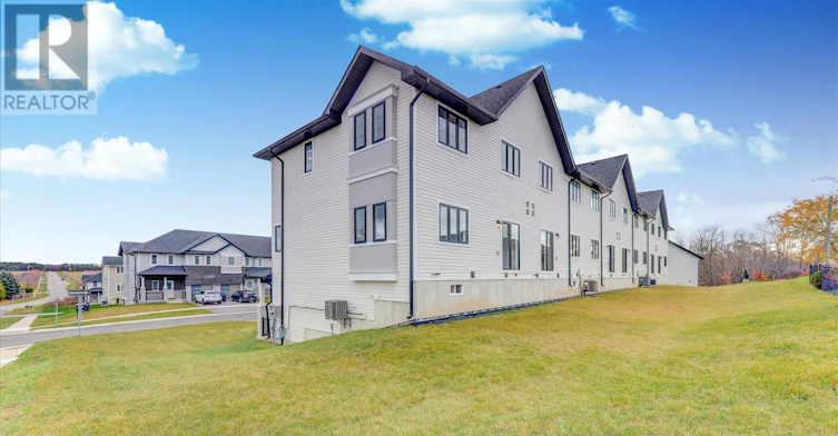 2 Lahey Crescent, Penetanguishene, ON, L9M 0W1 - 37