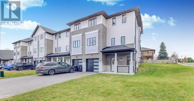 2 Lahey Crescent, Penetanguishene, ON, L9M 0W1 - 3
