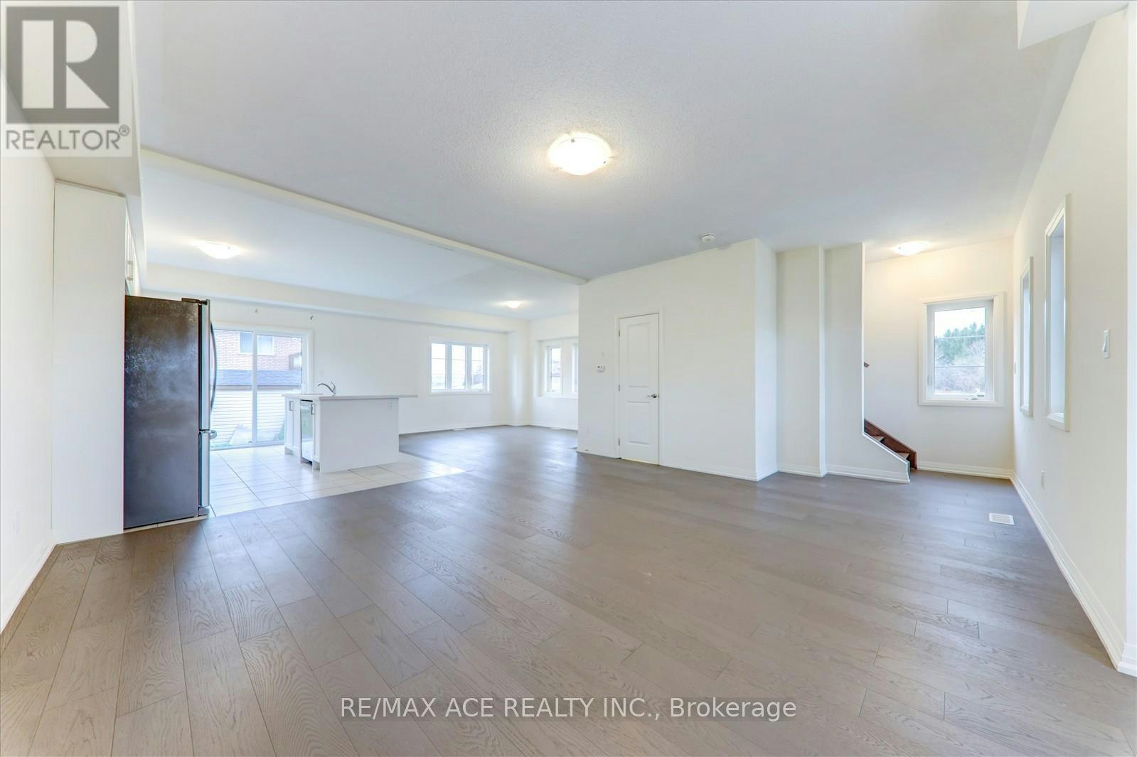 2 Lahey Crescent, Penetanguishene, ON, L9M 0W1 - 23