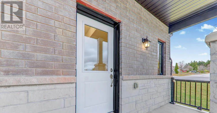 2 Lahey Crescent, Penetanguishene, ON, L9M 0W1 - 7