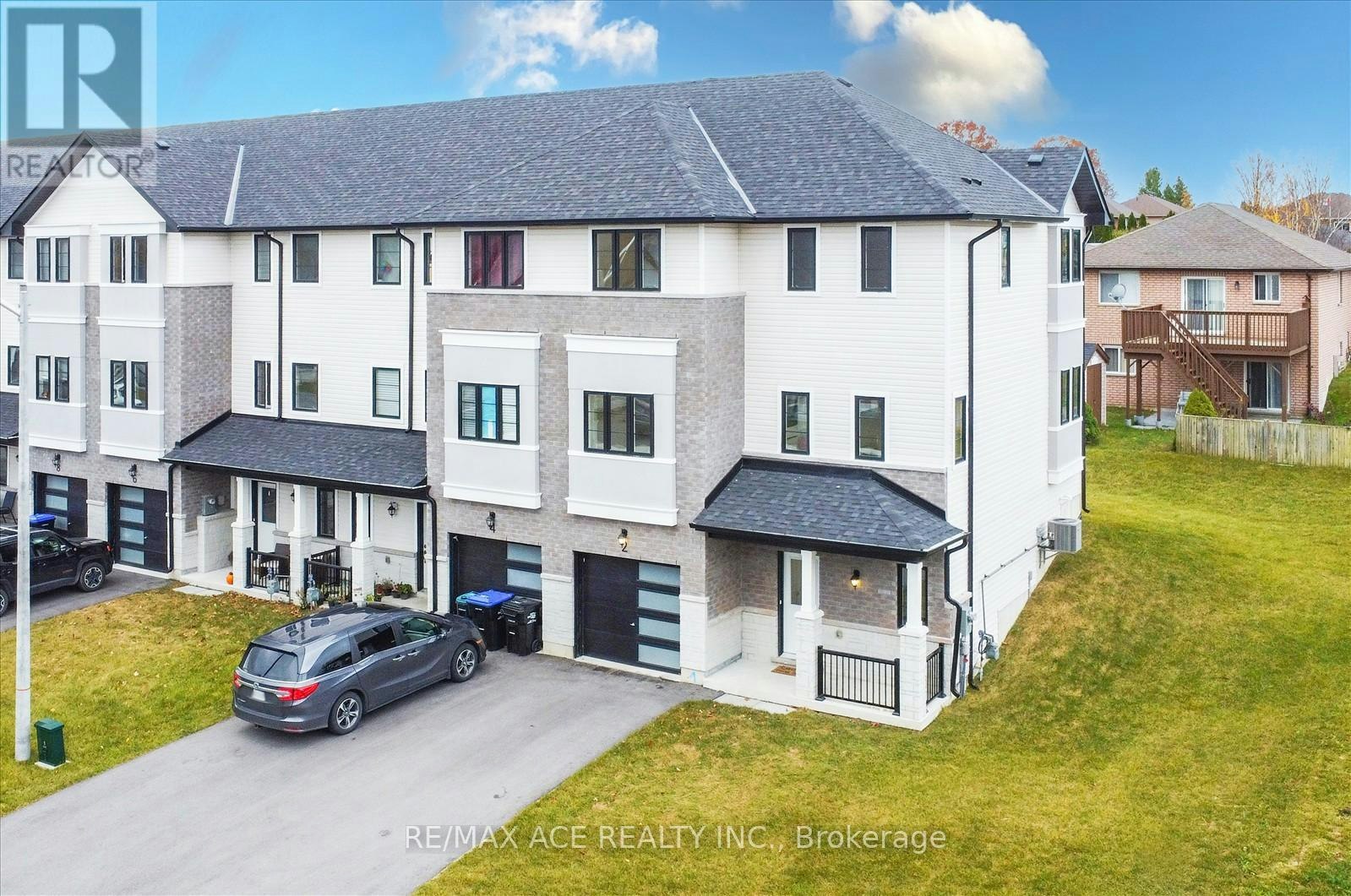 2 Lahey Crescent, Penetanguishene, ON, L9M 0W1 - 6