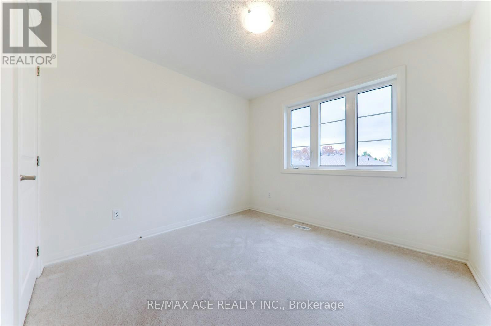 2 Lahey Crescent, Penetanguishene, ON, L9M 0W1 - 35