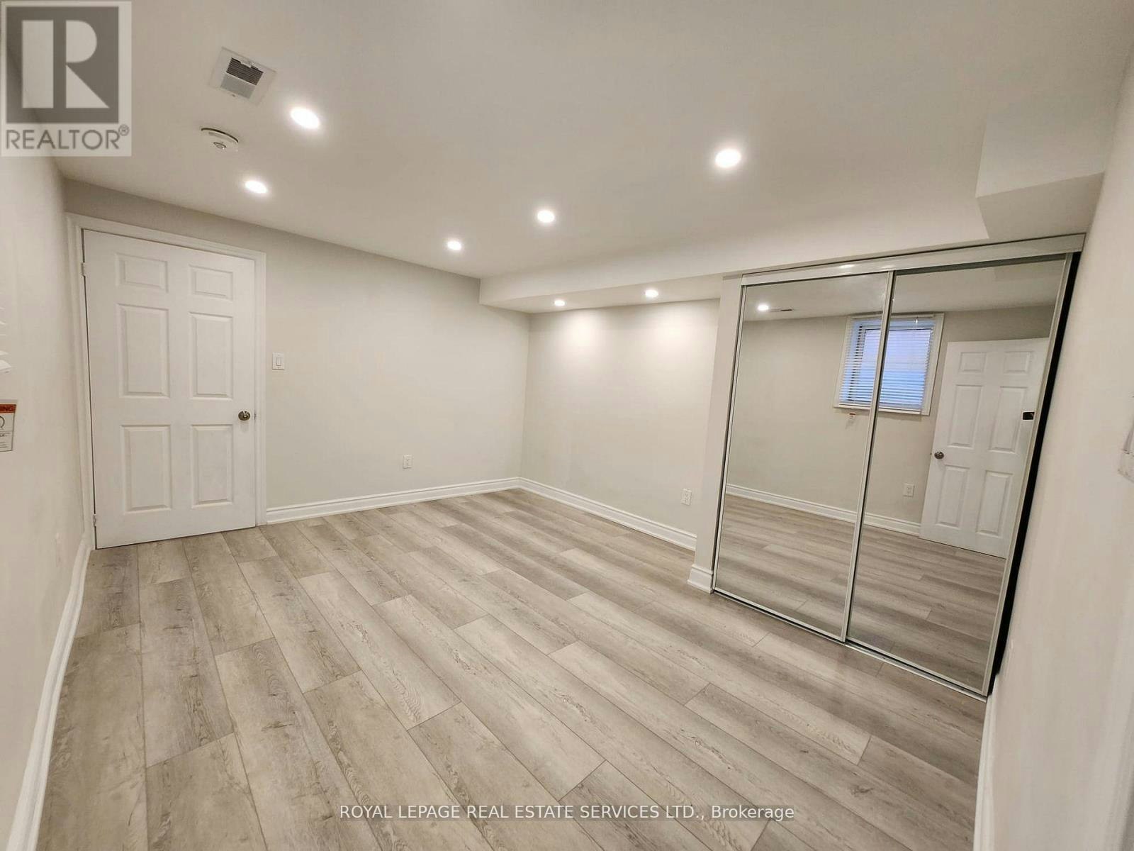 1447 Santa Rosa Court, Mississauga, ON, L5V 1H7 - 15