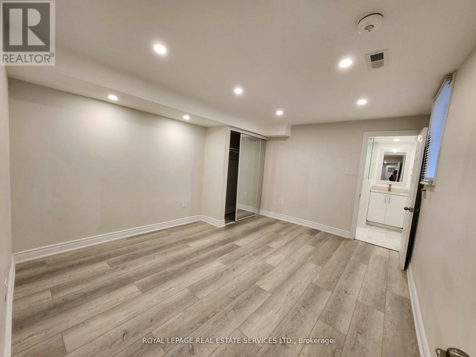 1447 Santa Rosa Court, Mississauga, ON, L5V 1H7 - 13