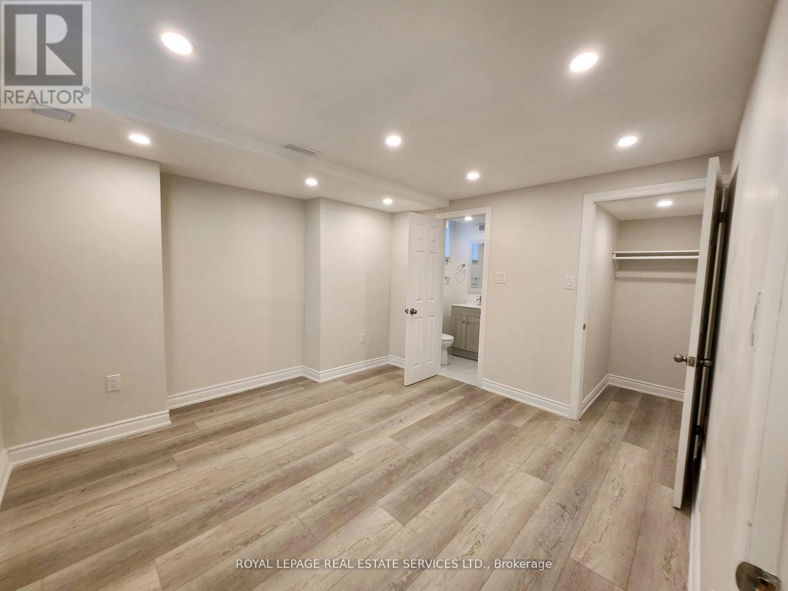 1447 Santa Rosa Court, Mississauga, ON, L5V 1H7 - 8
