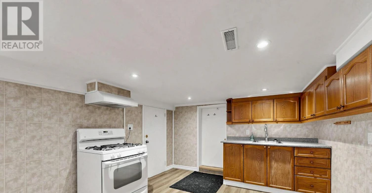BSMT-150 Osler Street, Toronto, ON, M6N 2Y8 - 7
