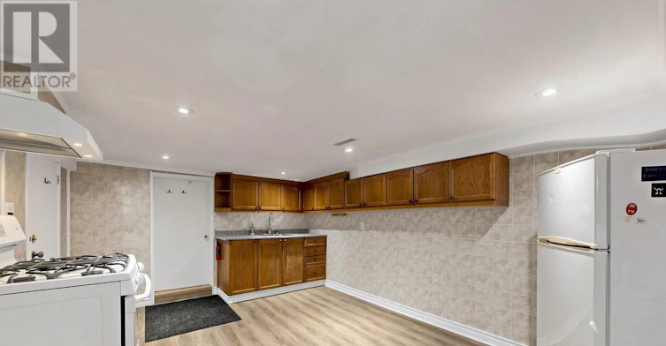 BSMT-150 Osler Street, Toronto, ON, M6N 2Y8 - 11