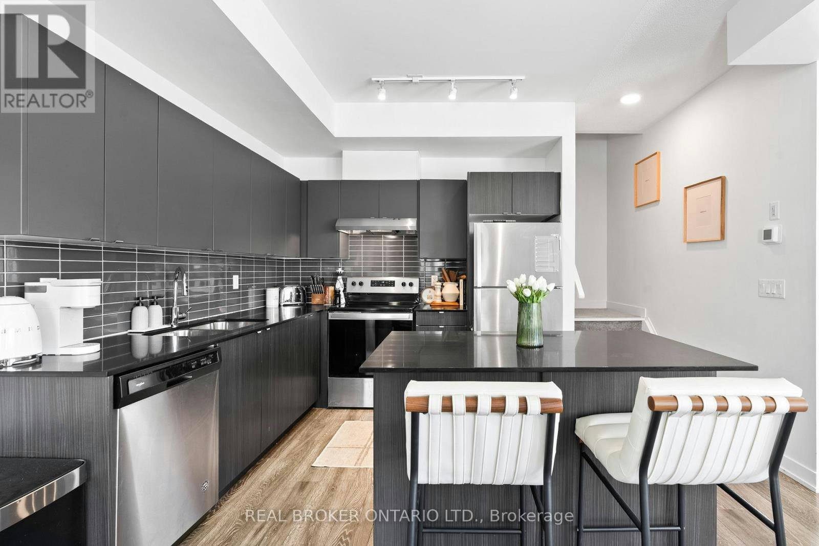 1-1121 Cooke Boulevard, Burlington, ON, L7T 0C3 - 13