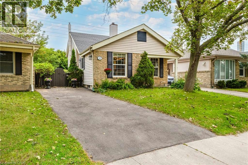 42 Macteith Court, Cambridge, ON, N1R 7B9