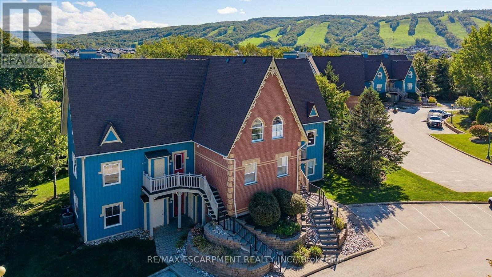 207-184 Snowbridge Way, Blue Mountains, ON, L9Y 0V1