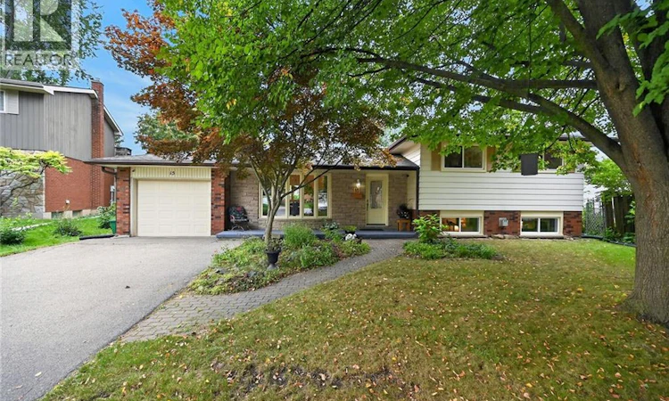 15 Canary Drive