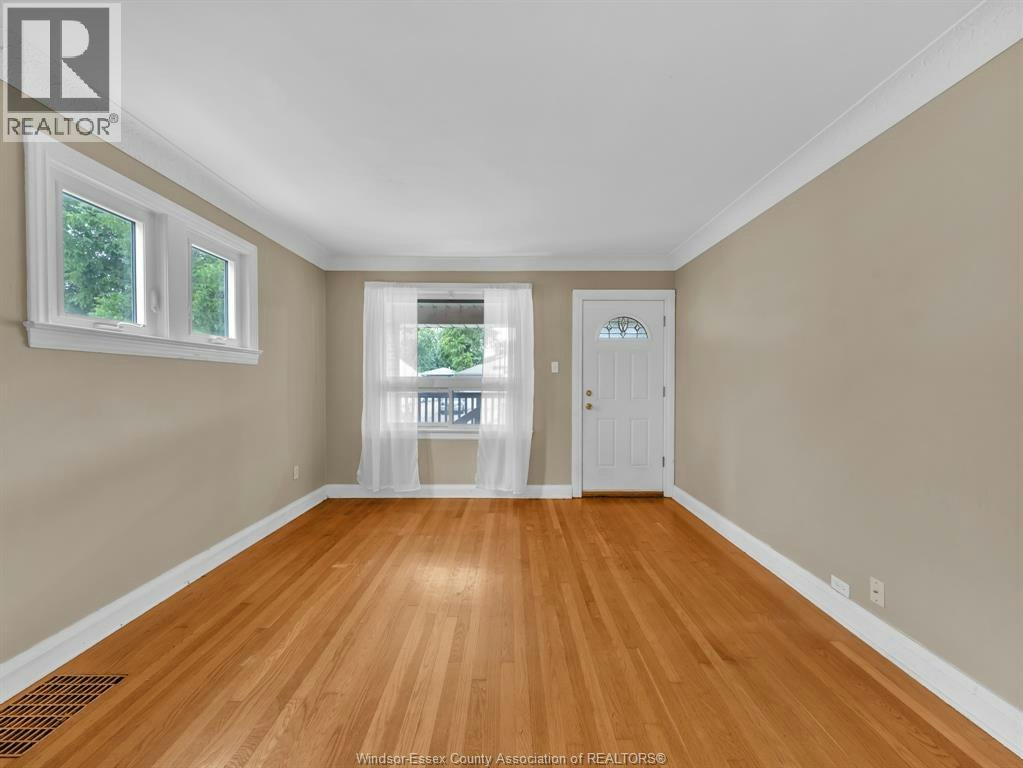 2318 Chandler, Windsor, ON, N8W 4A6 - 6
