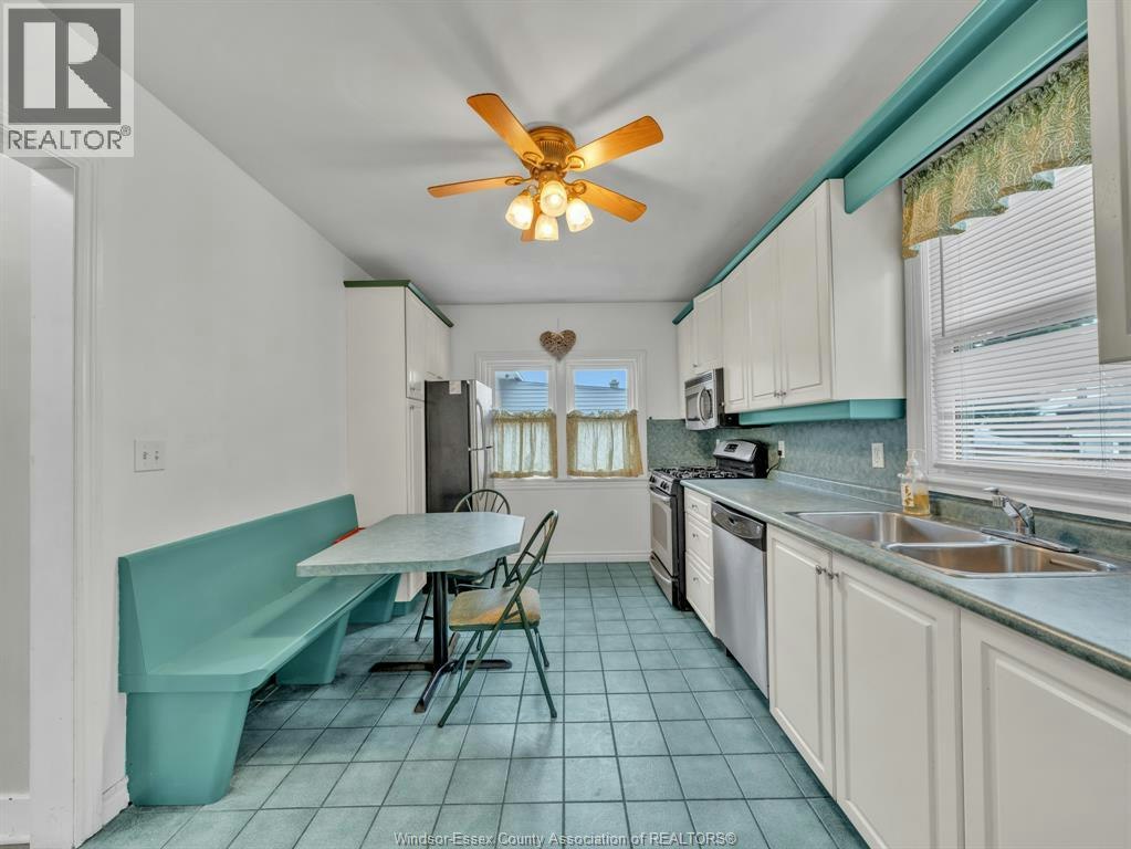 2318 Chandler, Windsor, ON, N8W 4A6 - 19