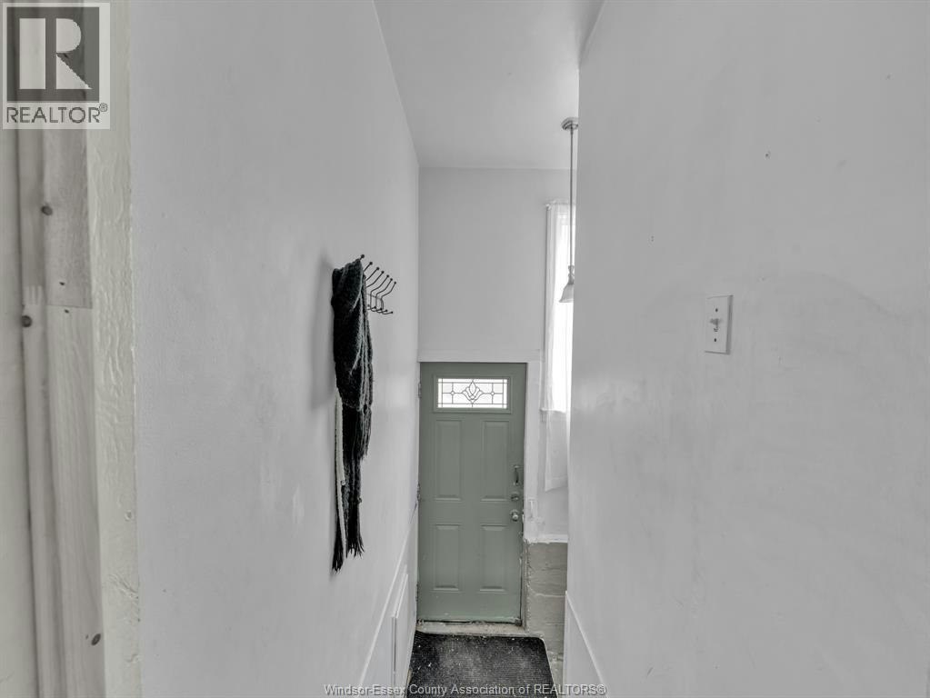 2318 Chandler, Windsor, ON, N8W 4A6 - 33