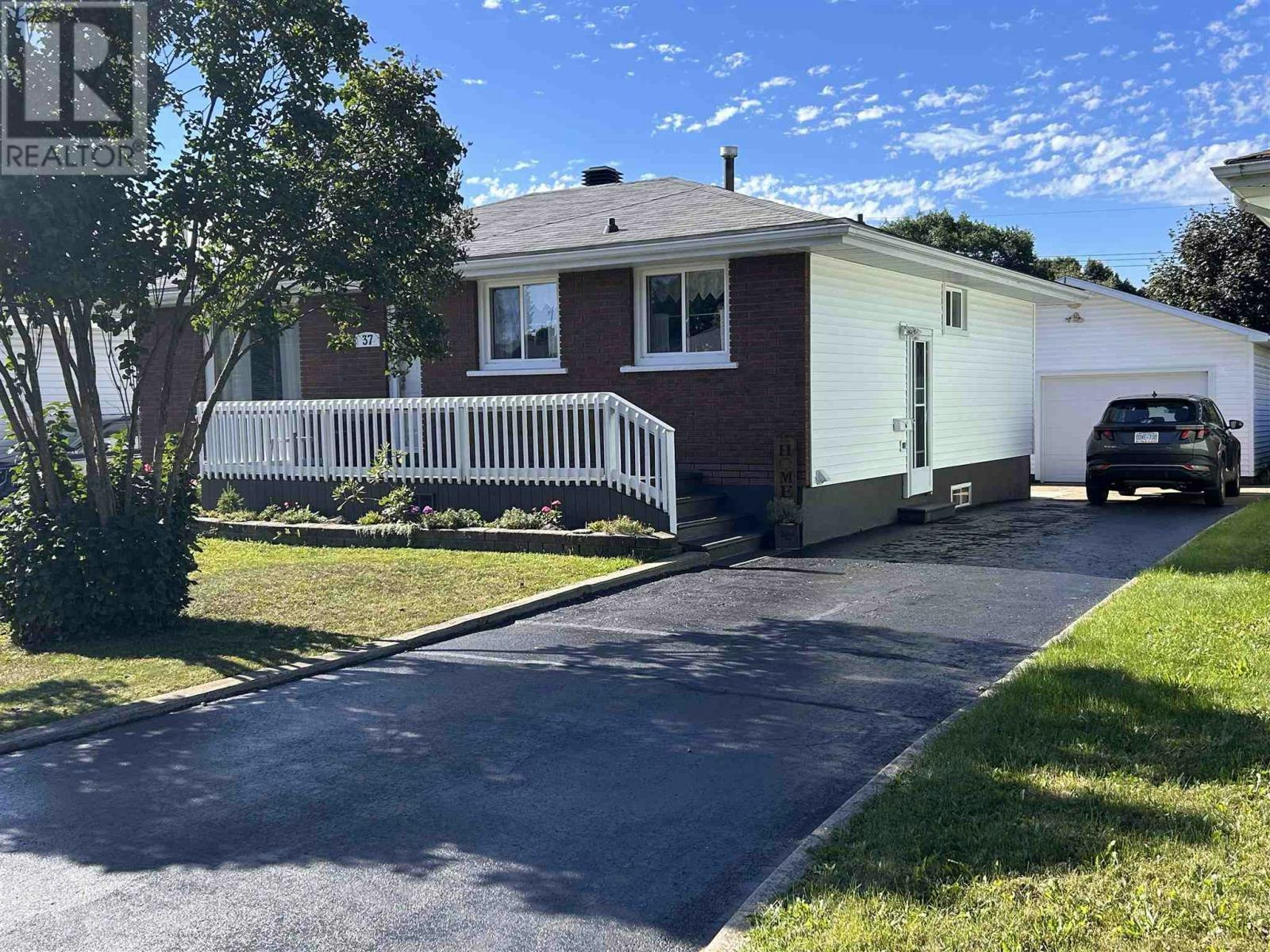 37 Market Street South, Sault Ste. Marie, ON, P6A 5G5