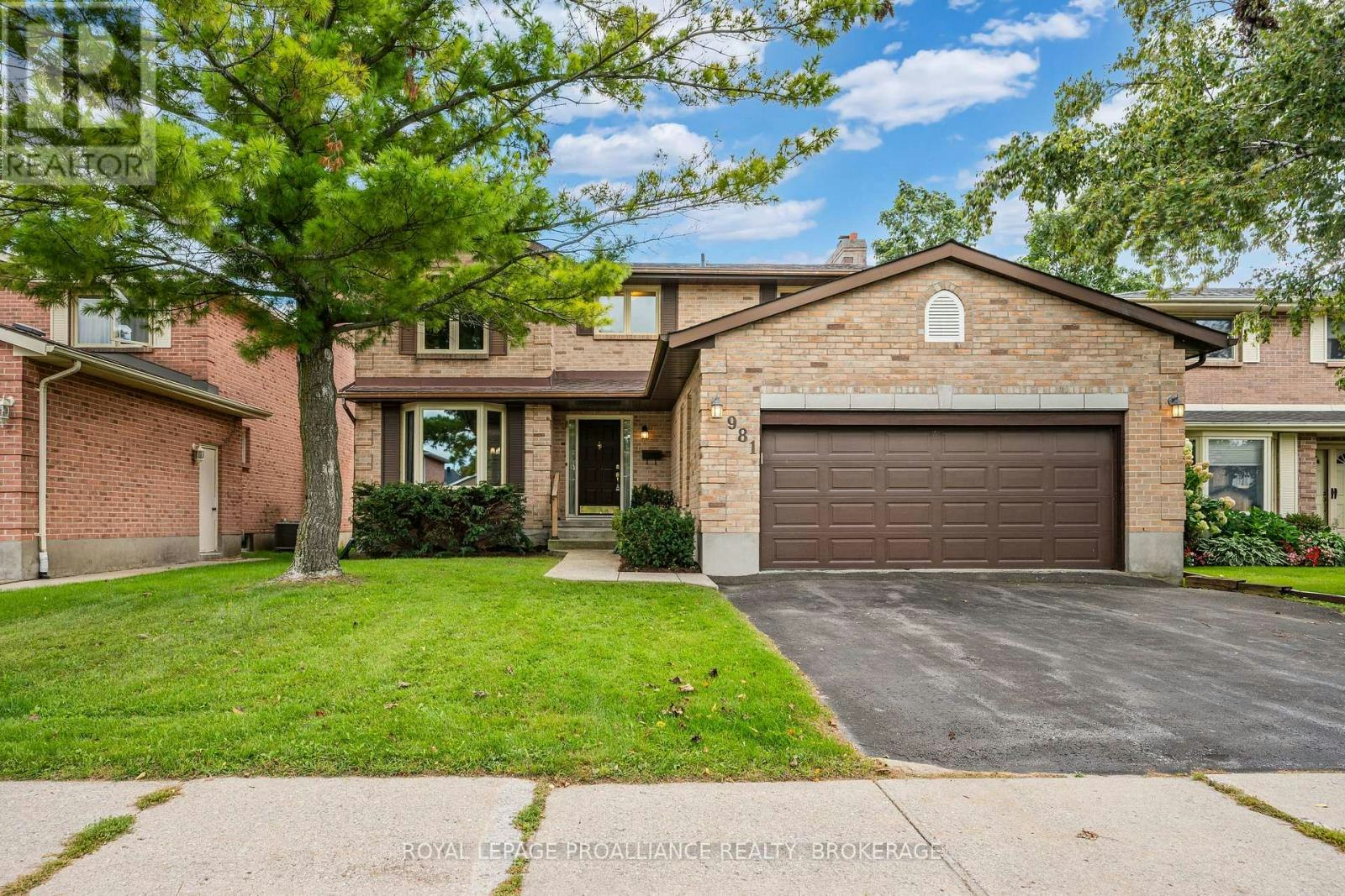 981 Edinborough Crescent, Kingston, ON, K7P 2C8
