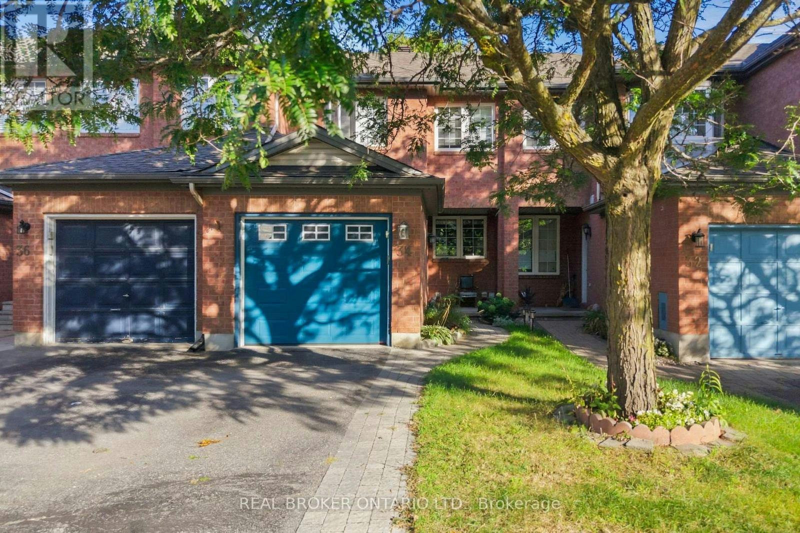 34 Scout Street, Ottawa, ON, K2C 4B9