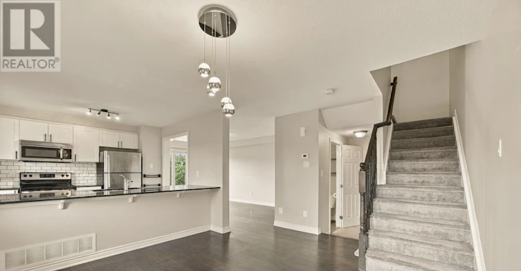 822 Maloja Way, Ottawa, ON, K2S 0P1 - 13