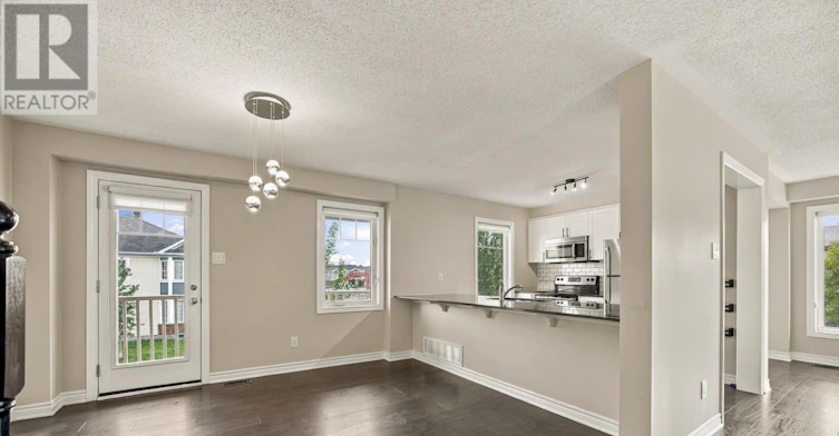 822 Maloja Way, Ottawa, ON, K2S 0P1 - 11